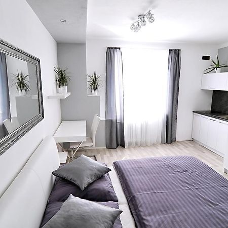 Avax Apartment 利贝雷茨 外观 照片