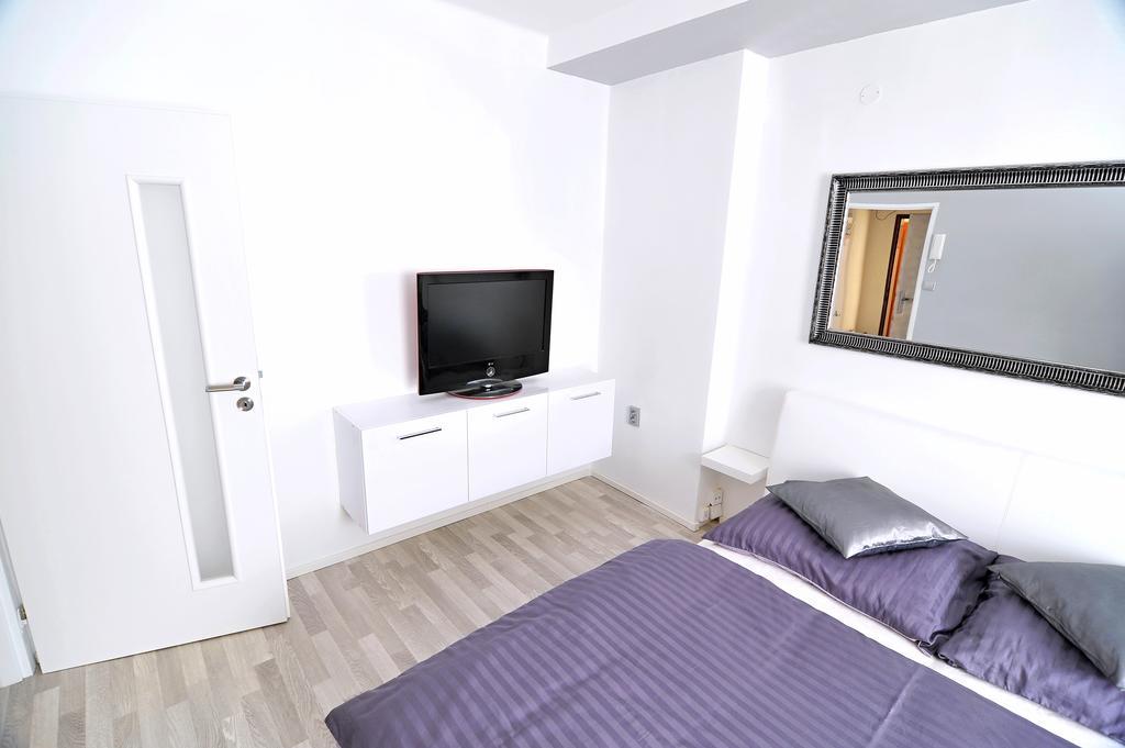 Avax Apartment 利贝雷茨 外观 照片